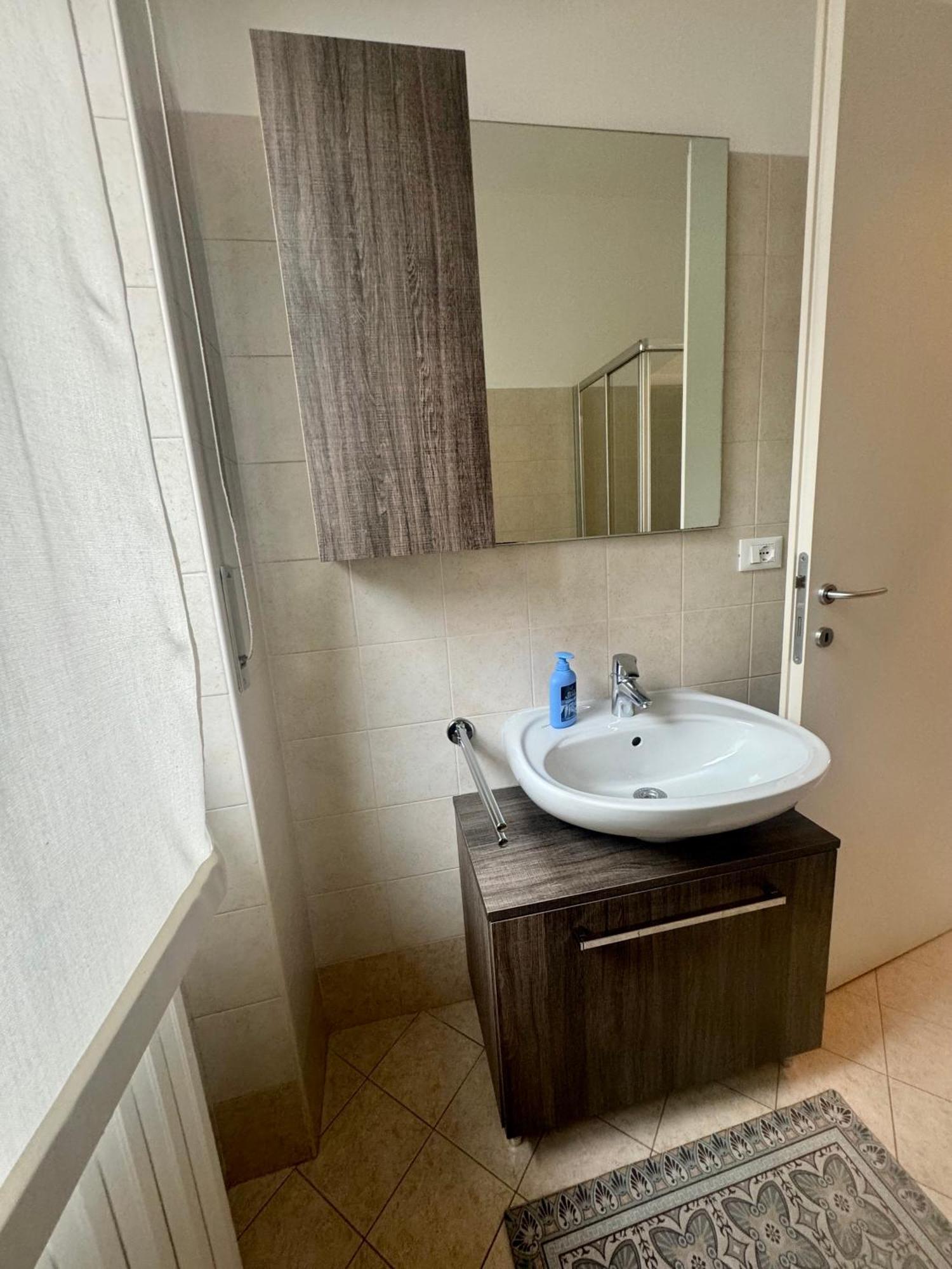 Casa Tito - Accogliente Monolocale A Due Passi Dalla Stazione Cesano Maderno Ngoại thất bức ảnh
